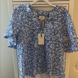 Tuckernuck Blue & White Floral Ruffle-Sleeve Split-Neck Top